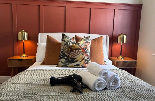 Fisherwick House - Stylish 1 Bedroom Apartment