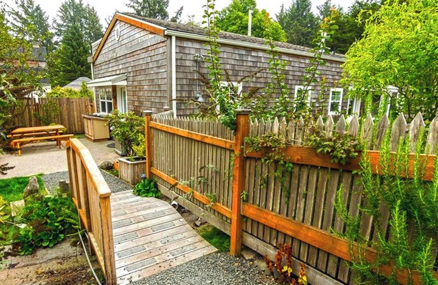 FITZGERALD`S COTTAGES at Gearhart Beach - Two Blocks to Beach PET FRIENDLY