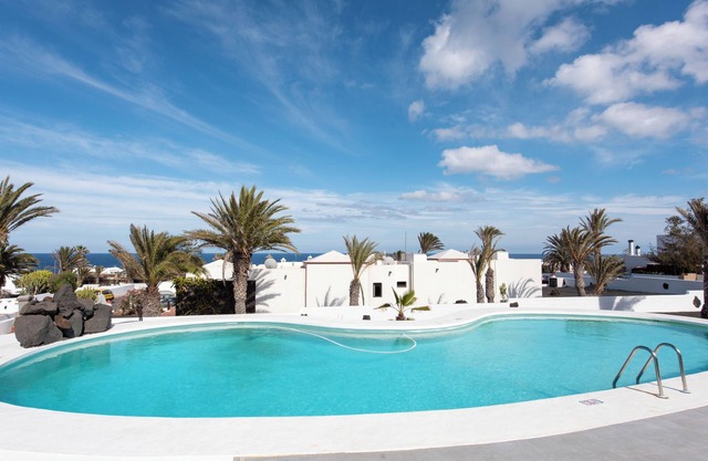 Fkk-apartment in Villa Blanca, 4 mit Schwimmbad und Zwei Schlafzimmer