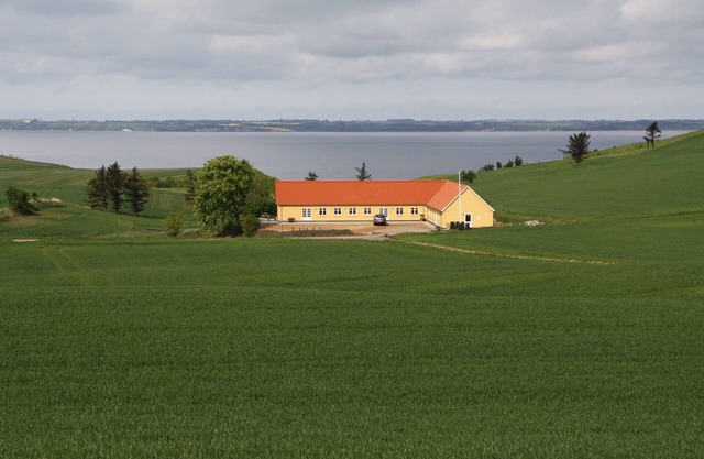 Flade/Mors. Camp school located located just 400m. to Hanklit and Salgjerhøj.