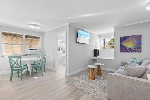 Flagler Suites 1