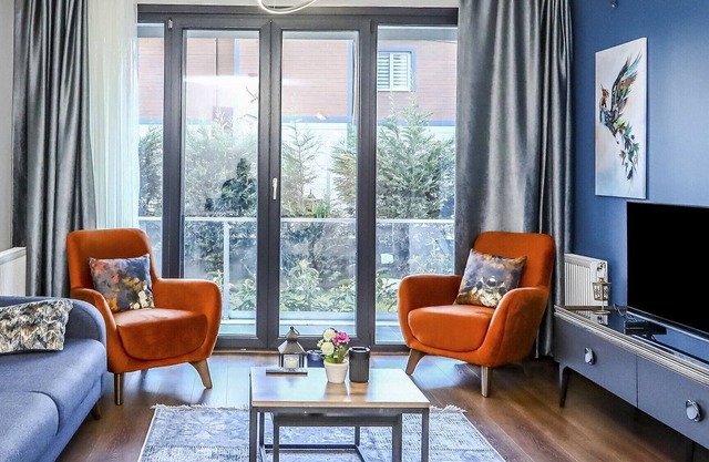 Flat with Balcony Close to SAW Airport and Viaport