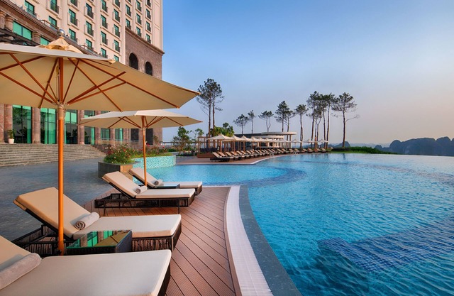 FLC Halong Bay Golf Club & Luxury Resort