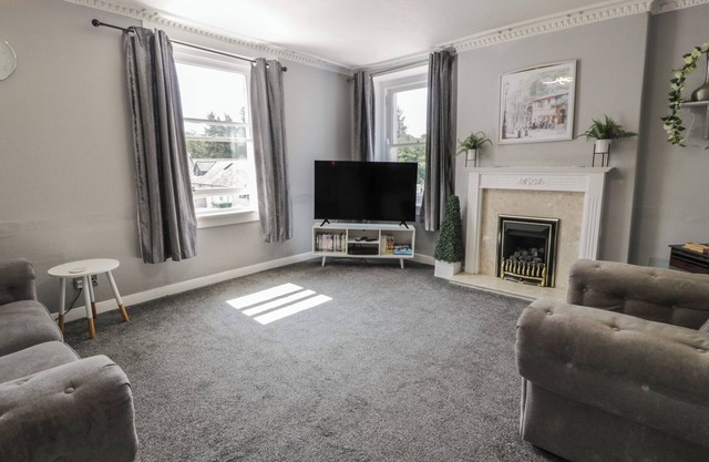 FLEET TOWNHOUSE, pet friendly in Gatehouse Of Fleet