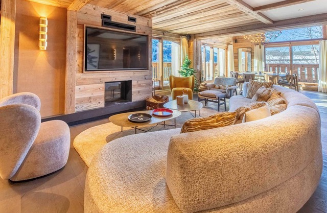 Fleur des Alpes 501: luxurious apartment in Méribel Morel