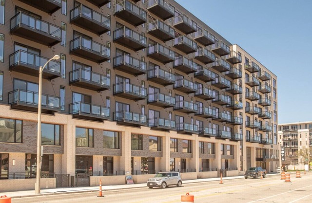 Flexhome East Side 1BR NO3 - Balcony+Pool+Gym