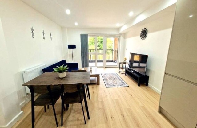 FlexiLux Stays - Luxury Brand New Apt. L1B134