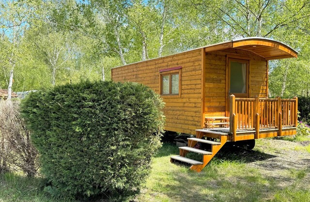 Flor La Roulotte du Médoc: a nature getaway by the sea!