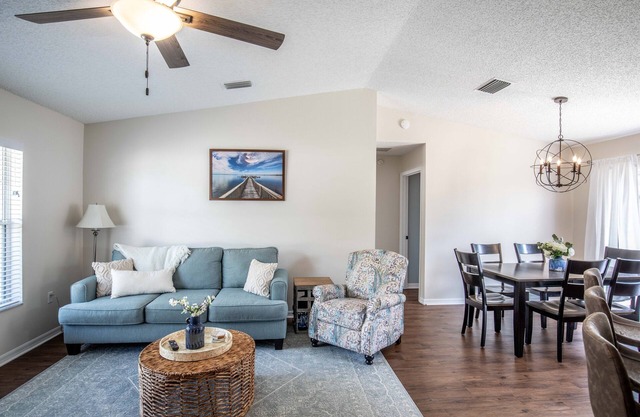 Florida's Finest: Lakefront Home