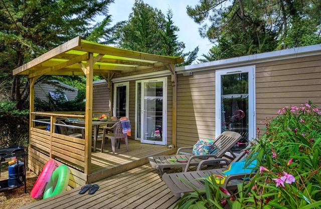 Flower Camping Les Biches * - Mobile home Premium+ 2ch 2 SDB