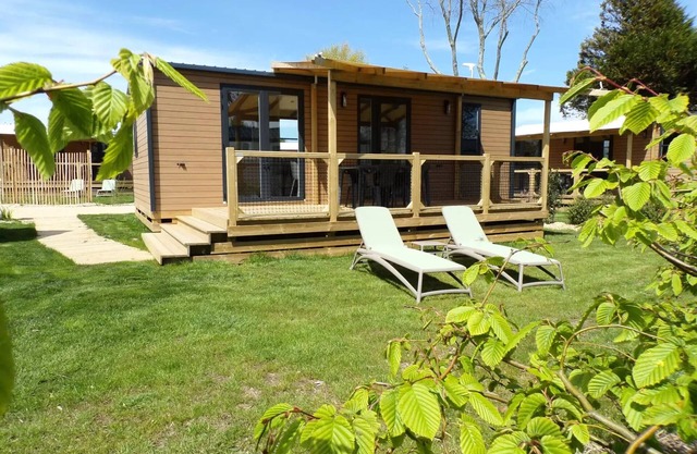 Flower Camping Domaine de Pendruc * - Mobile home HORIZON Premium 31m2 2 bedrooms/covered terrace + TV + LV + Sheets/pedestrian area 4 people