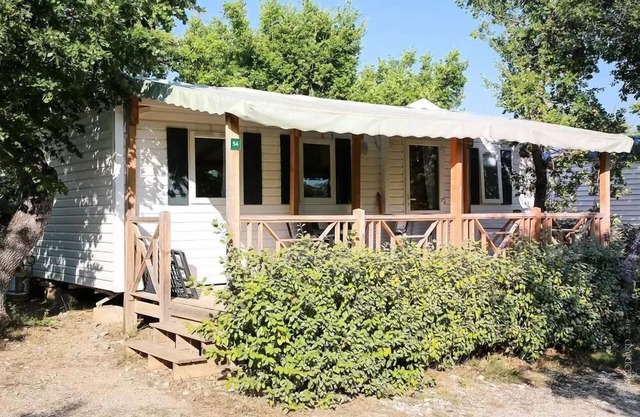 Flower Camping le Epi Bleu * - Mobile home Comfort 30m2 (3 bedrooms) + covered terrace 10m2 6 people