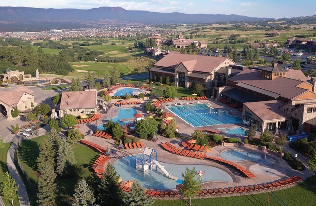 Flying Horse Resort & Club