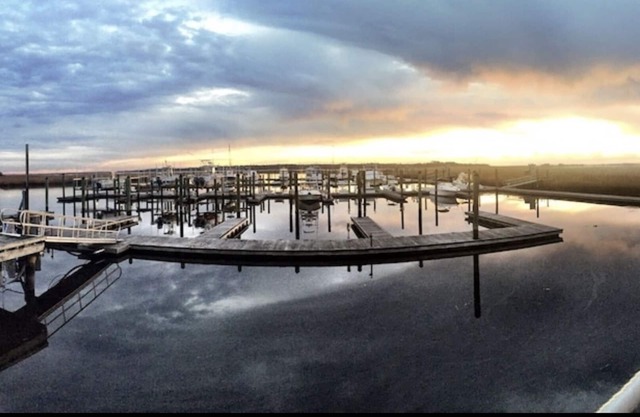 FOR SALE Peaceful Waterfront/Bay 2 bed/1.5 ba Belle Isle Yacht Club Georgetown
