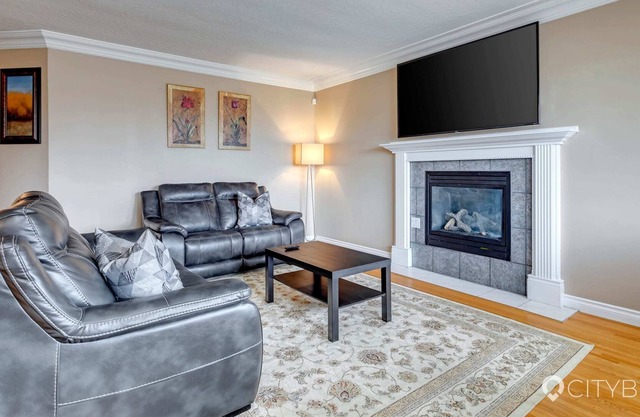 Forest Heights. Renovated. 3bd/1.5 bath. Bungalow.