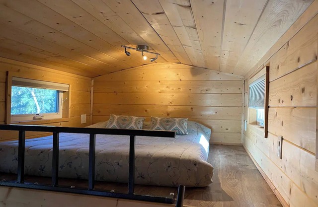 Forest Tiny House - High-End Glampingnn