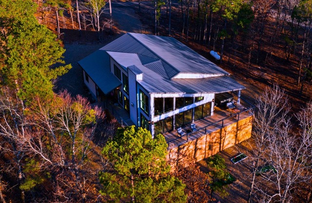 Forest Views in Luxe Kid Friendly Cabin w/Mini Golf, Playset