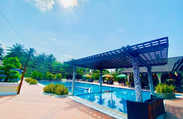 Forever Green Resort