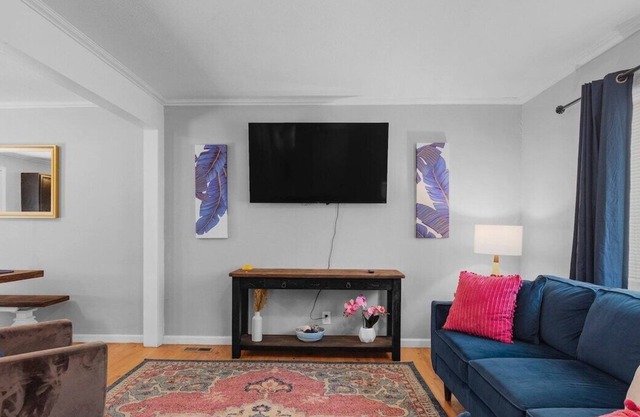 Forget your worries in this spacious and serene space