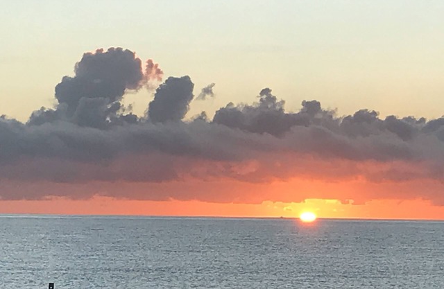 Fort Lauderdale Beach - 2 bedroom, 2 bath, condo 700 feet from beach, sleeps 8