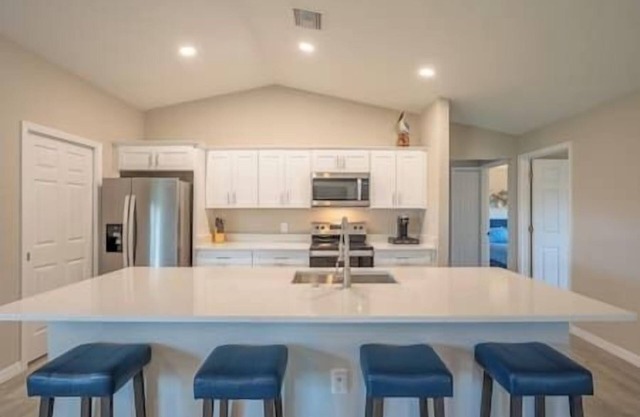 Fort Myers Home sleeps 8-10 near RSW & Beaches