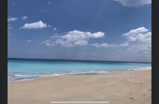 Fort Pierce Condo-CLEAN-Beautiful Beaches-Historic Downtown- Community Pool