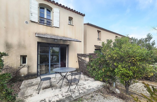 Awesome home in Saint-Laurent-de-la-Cabrerisse