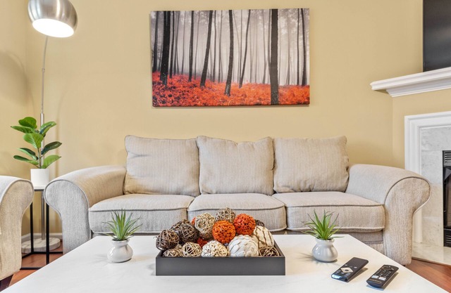 Franklin condo fully furnished 30 nights minimum