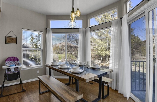 !FREE PIZZA! Spacious, Family Friendly, Game Room, Mnt. Views. 5 min to USAFA.