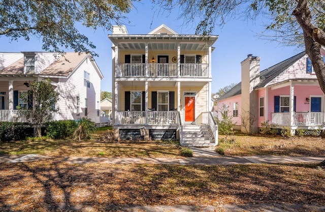 Freshly Painted -Saltwater Retreat! Close to Parris Island/Sands Beach!