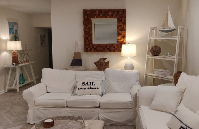 Freshly remodeled stylish, coastal 2/2 condo with cozy backyard near the beach