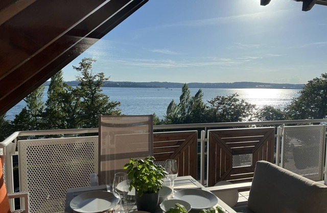 From sunrise to sunset, you can enjoy magnificent views of the lake,