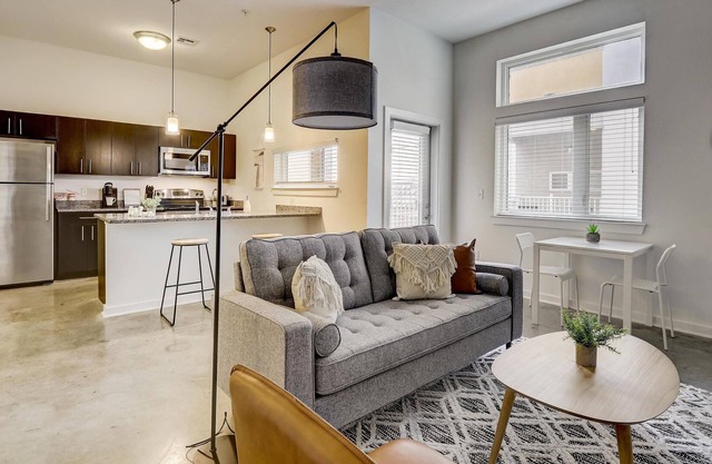Frontdesk | 1 BR Apt near Berkley Riverfront