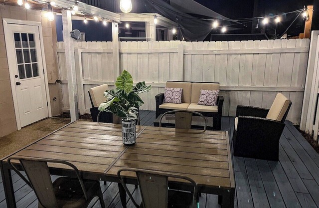 Full kitchen|Smart TV|Backyard|A/C-W/D-Parking