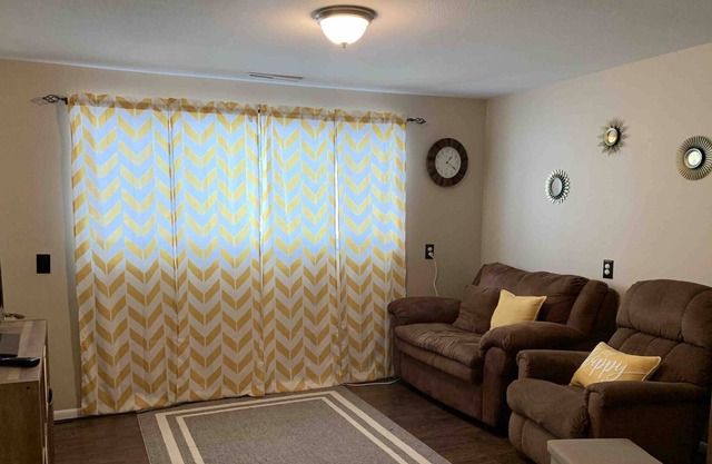 Full Private Downstairs 2 Br 1 Ba - Family Friendly