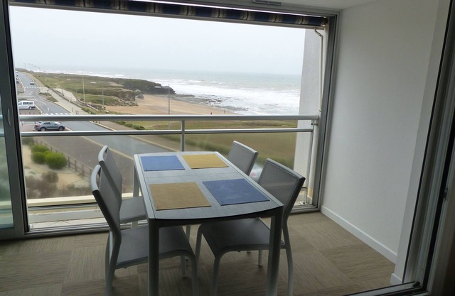 Full sea view apartment