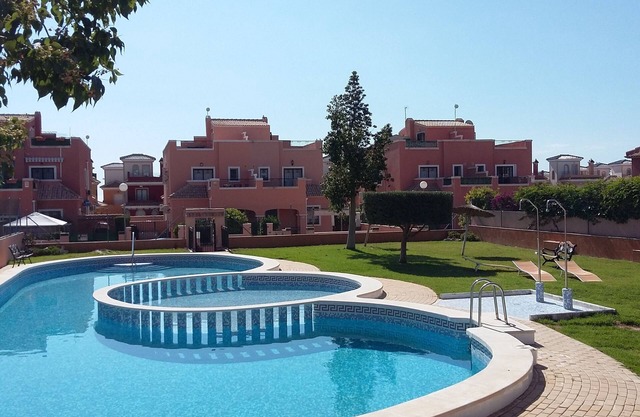 Fully air-conditioned house with community pool