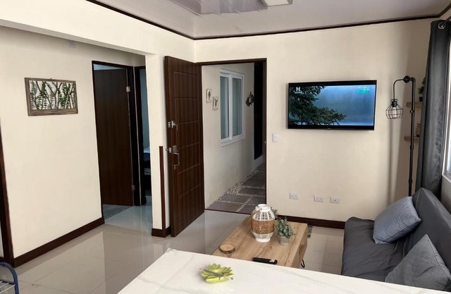 Fully equipped and furnished apartment and office