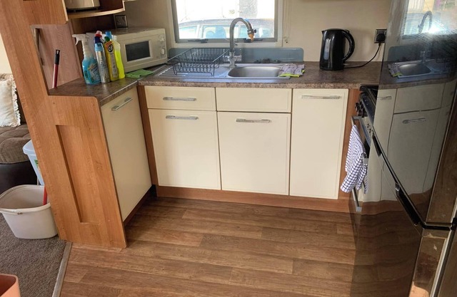 Fully equipped static Caravan on two center park