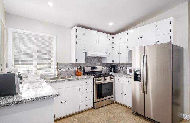 Fully Refurbished Home for up to 9 Visitors
