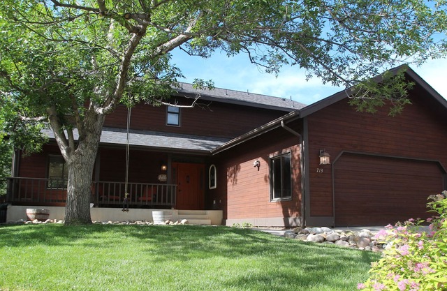 Fun Home to Gather in, with easy access to Old Town, CSU, the Foothills and more