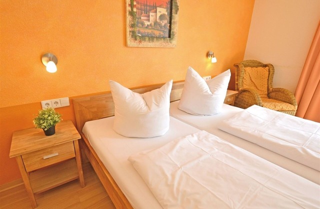 Functional 1-room apartment in the spa area - balcony, WLAN, TV,