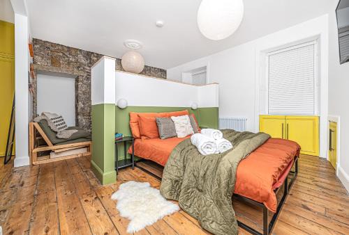 Funky Studio By The Beach