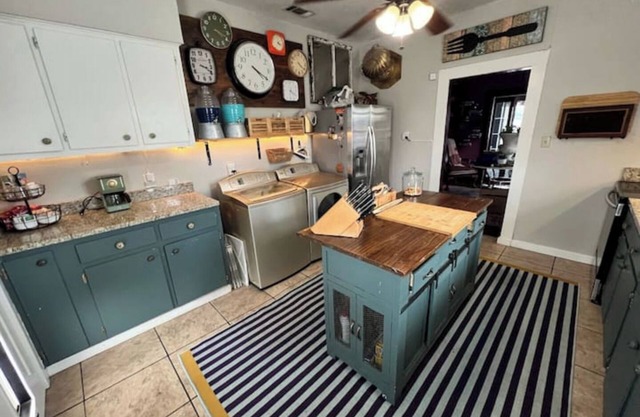 Funky Town FarenMidTerm Rental