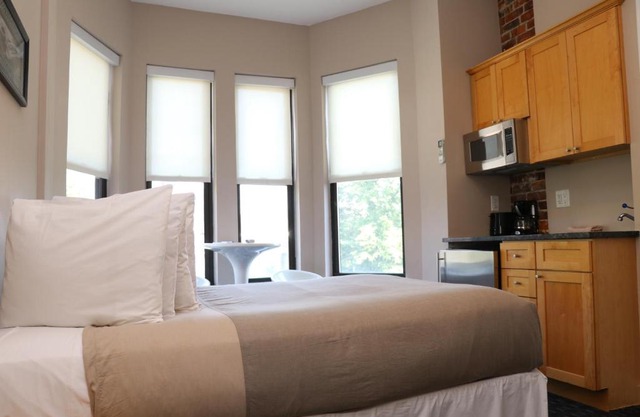 Furnished Studio in Downtown Boston #35