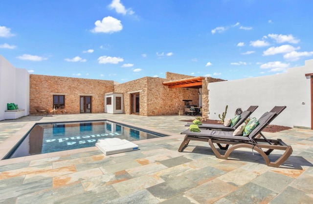 FV4304 Holiday home with private pool in Tiscamanita