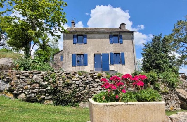 Gîte à la tour de Peyrebrune
