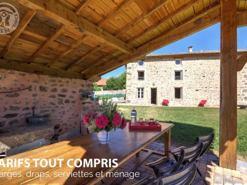 Gîte élégant avec cheminée et jardin pour 10 personnes - FR-1-496-44