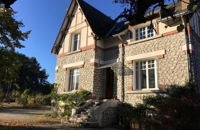 Gîte Dhuizon, 6 pièces, 8 personnes - FR-1-491-115