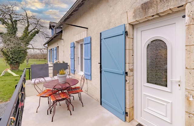 Gîte du Cerisier – Authentic Holiday Home in the Heart of Périgord Vert